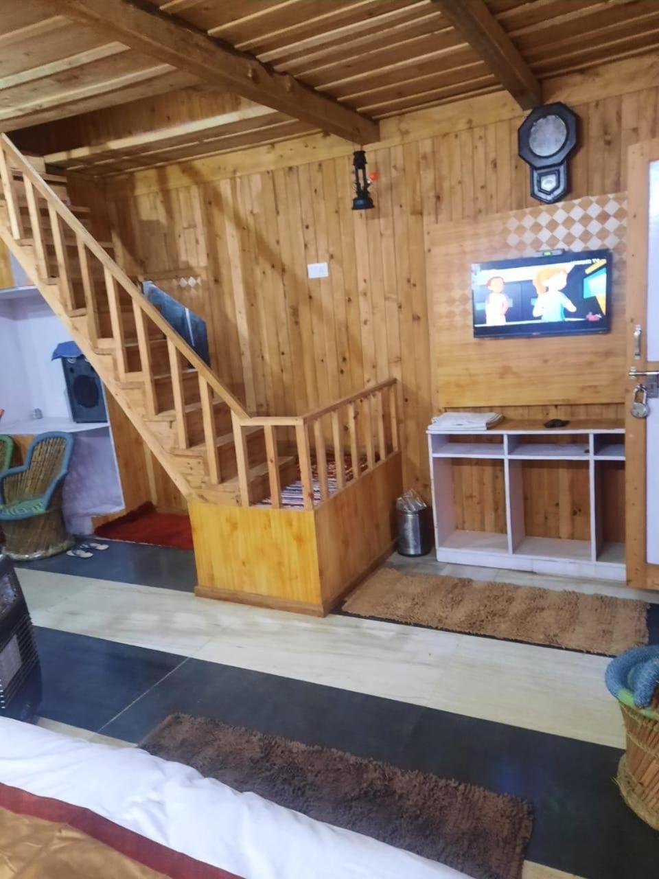 Matri Pitri Cottage Matiana エクステリア 写真